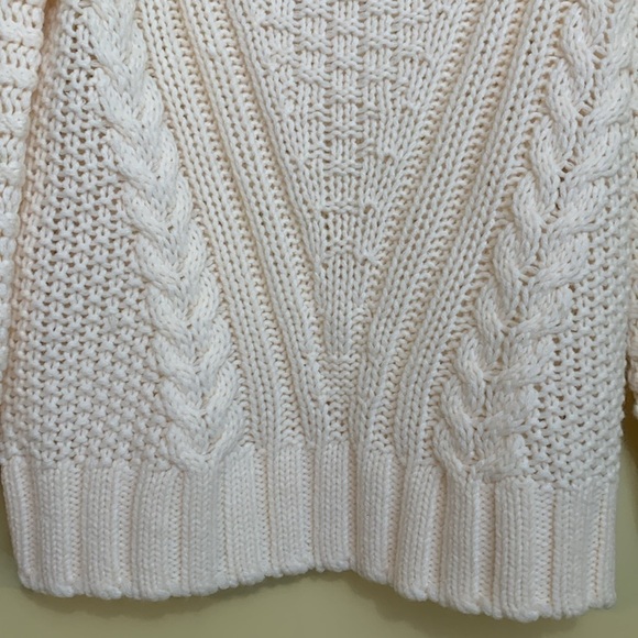H & M | NWT Cream Chunky Knit Long Sleeve Cowl Neck Pointelle Sweater S - Picture 4 of 15